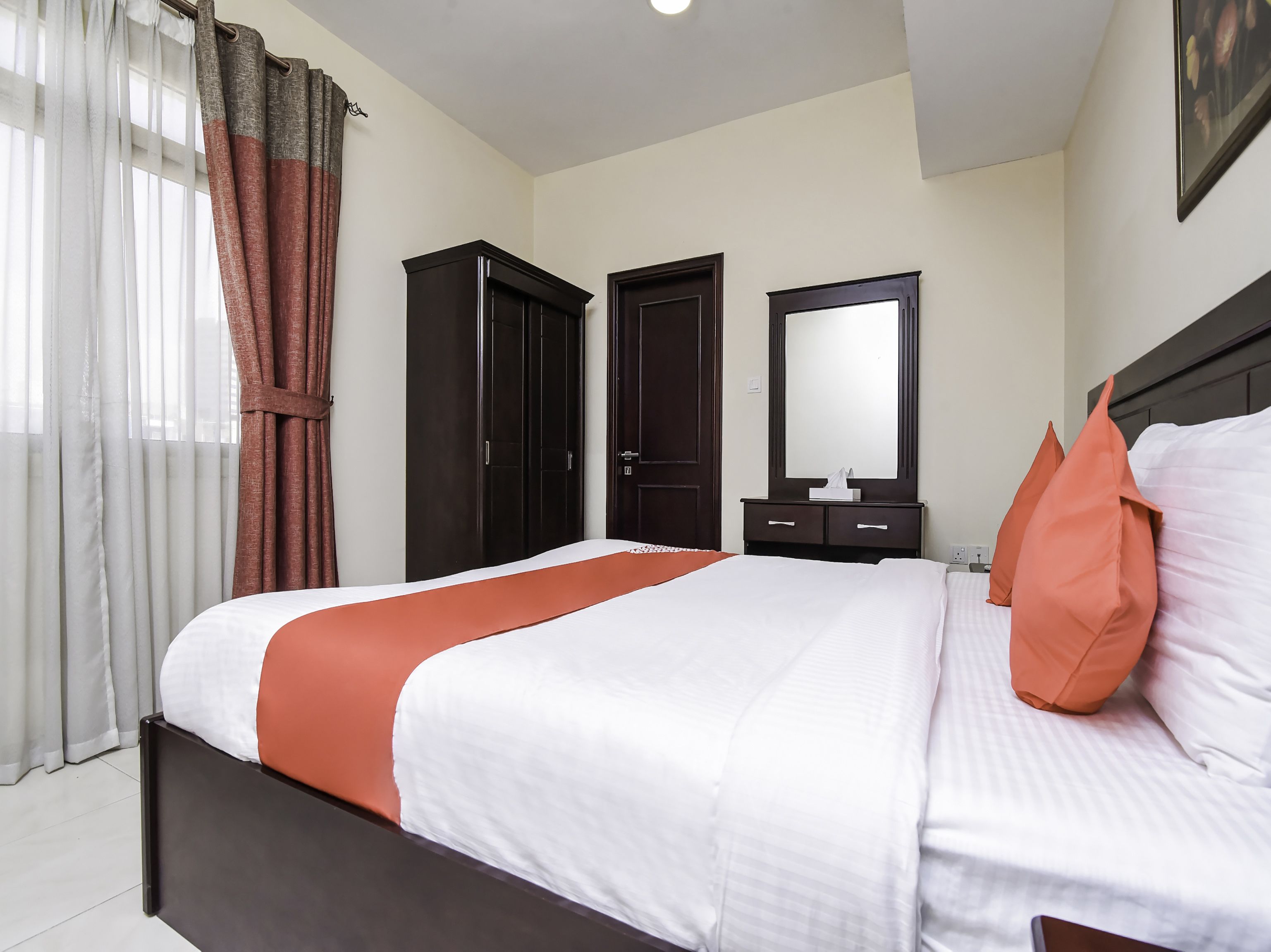 standard apartment, 1 bedroom | minibar, in-room safe, desk, iron/ironing board