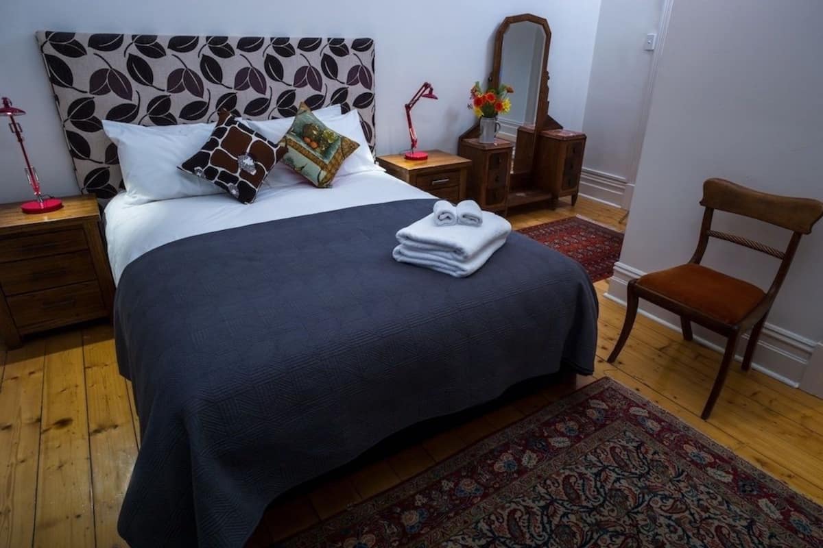 Premium bedding, WiFi (free)