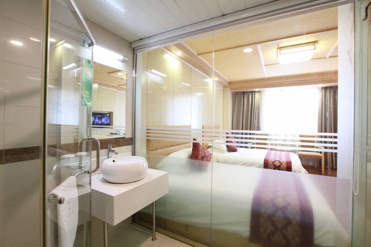 Standard Twin Room A