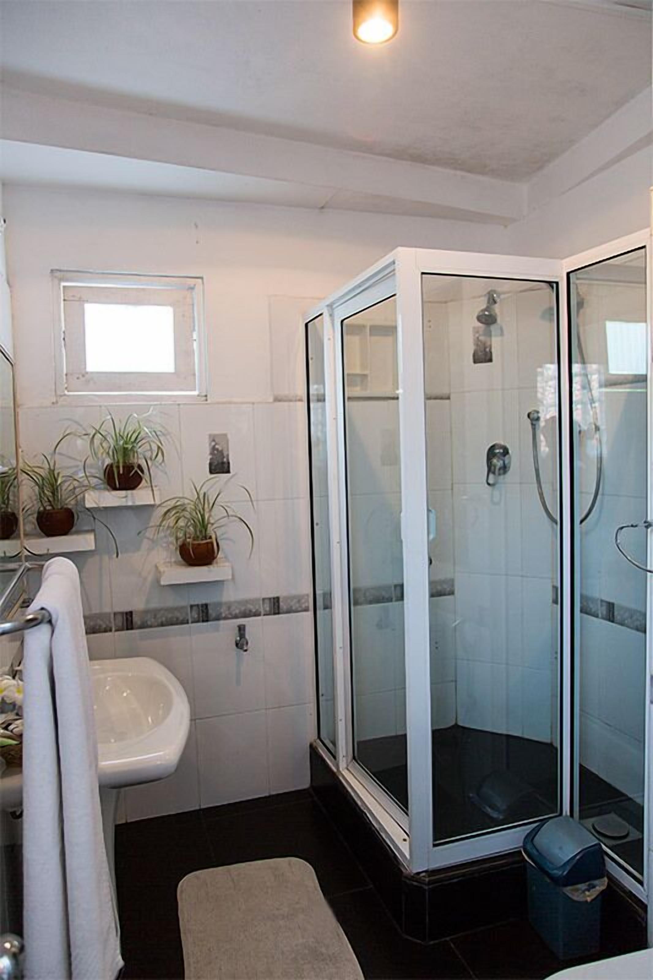 Photo - Suriya Arana