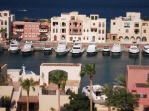 Deluxe Apartment, 3 Bedrooms, Bay View | 3 bedrooms, premium bedding, down comforters, Select Comfort beds - Tala Bay Apartment Rentals (Aqaba)