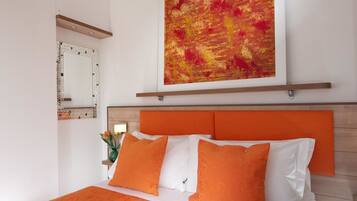 In-room safe, desk, free WiFi, bed sheets