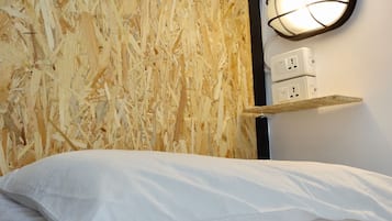 Asrama Umum Deluks, hanya perempuan, kamar mandi umum | Kedap suara, Wi-Fi gratis, dan seprai linen