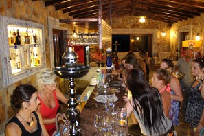 Bar (in der Unterkunft)