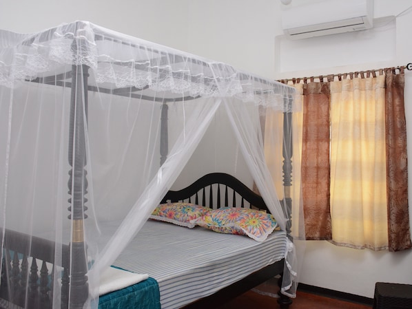 Luxury Double Room | Soundproofing, free cots/infant beds, free WiFi