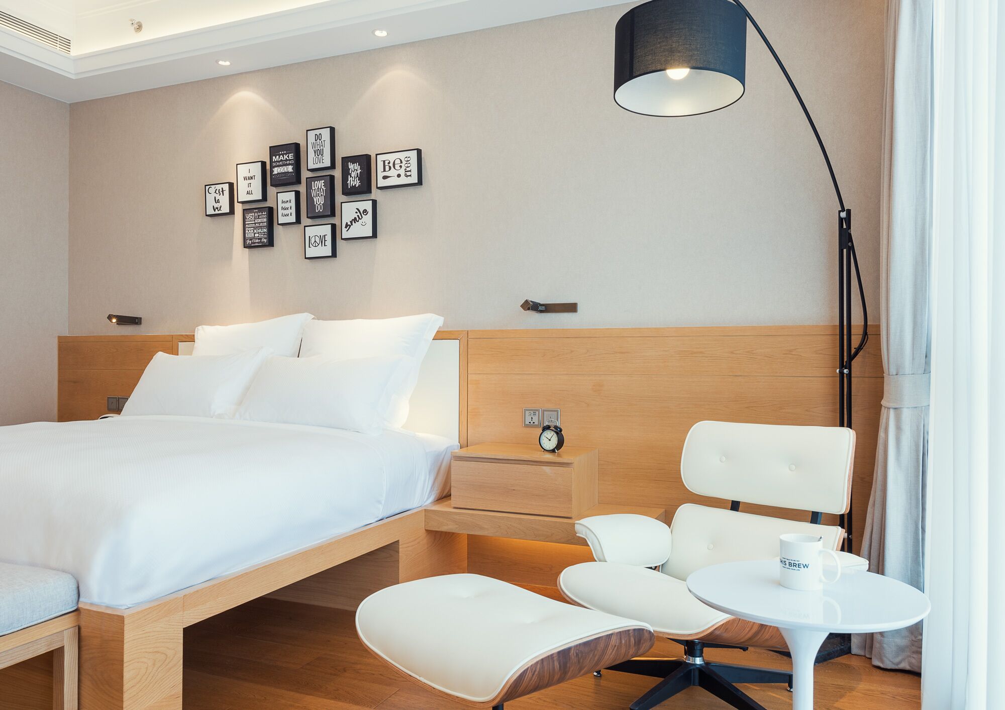 GOOD ROOM | Premium bedding, minibar, in-room safe, desk