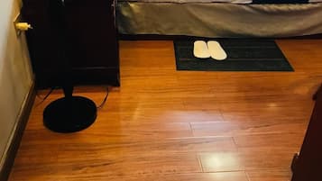 獨特裝修、書桌、手提電腦工作空間、遮光窗簾/窗簾