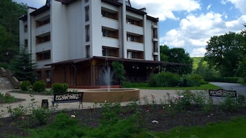 Fachada da propriedade