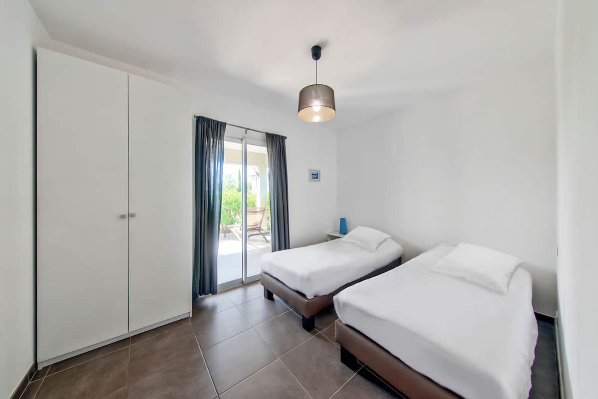 Huis, 2 slaapkamers, terras | 2 slaapkamers, geluiddichte muren, een strijkplank/strijkijzer