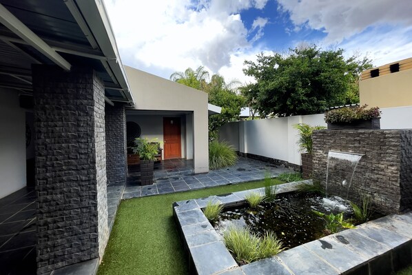 Fountain - Border Close Guesthouse (Upington)