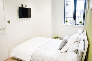 Apartemen Comfort, 1 Tempat Tidur Double dengan tempat tidur Sofa, Bebas Asap Rokok | 1 kamar tidur, seprai premium, setrika/meja setrika, dan Wi-Fi gratis