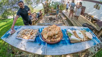 Café da manhã, almoço e jantar