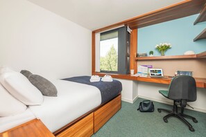 Premium bedding, iron/ironing board, free WiFi, bed sheets