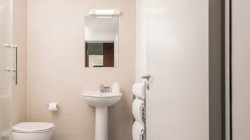 Shower, free toiletries, towels, soap