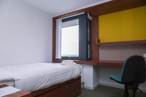 2 bedrooms, premium bedding, iron/ironing board, free WiFi