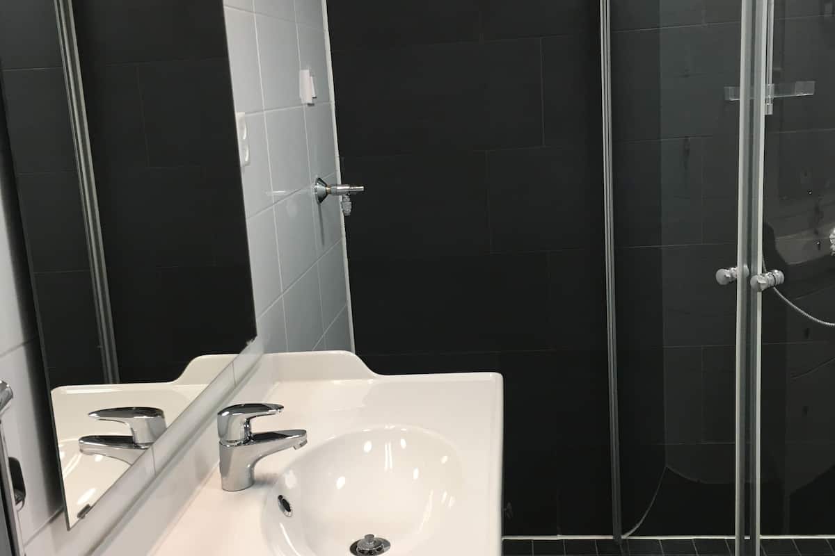 design villa, 2 bedrooms, park view | bathroom | bidet, towels