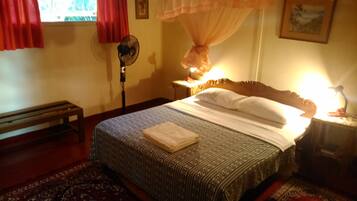 2 habitaciones, escritorio, wifi gratis y ropa de cama