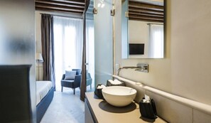 Maisonette, Kanalblick | Badezimmer | Dusche, Haartrockner, Hausschuhe, Handtücher