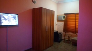Standard Single Room, 1 Bedroom, Refrigerator
