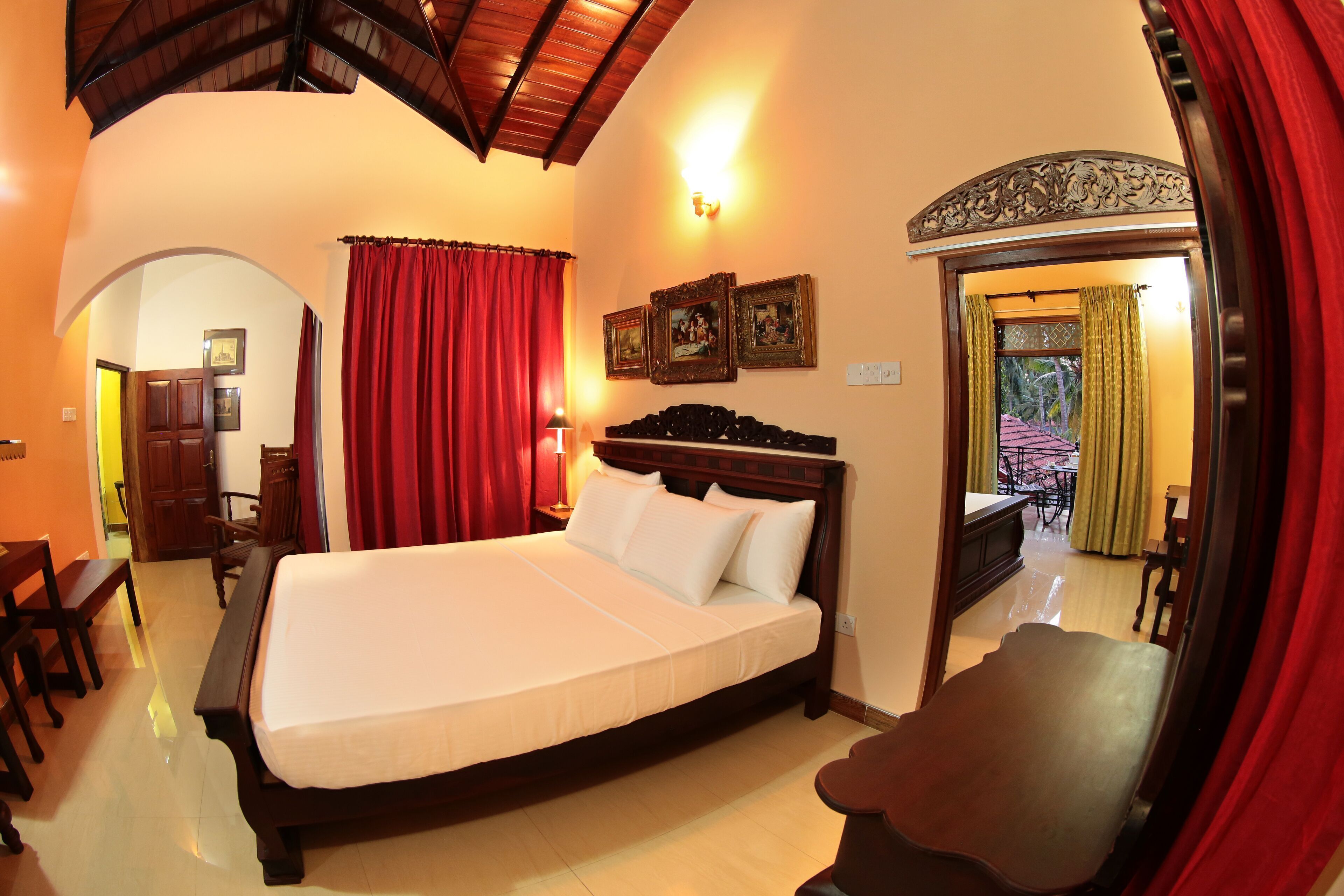 Premium bedding, in-room safe, individually furnished, desk