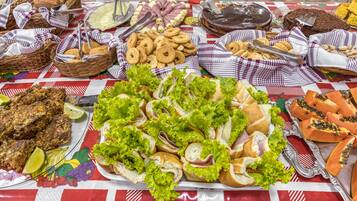 Desayuno buffet incluido todos los días