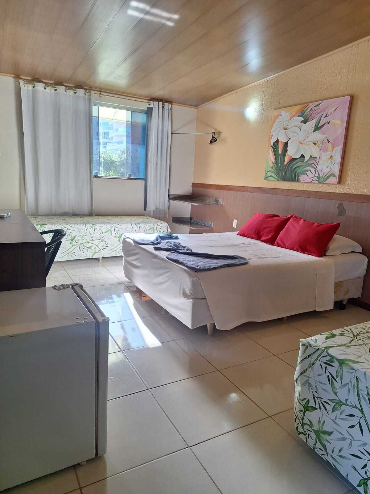Comfort Room | Minibar, desk, blackout curtains, free WiFi