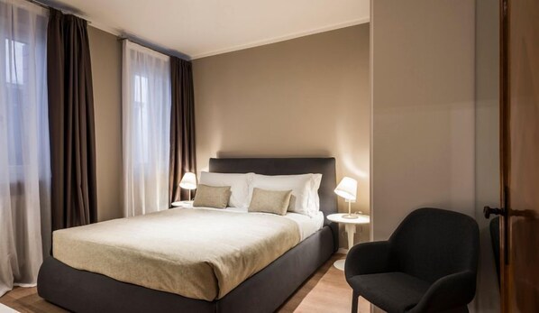 Family Apartment, Canal View | Free WiFi