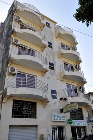 Front of property - Résidence de la Porte du Millénaire (Dakar)