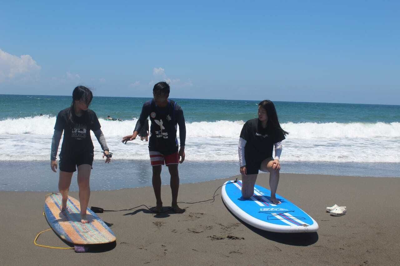 surfing/boogie boarding