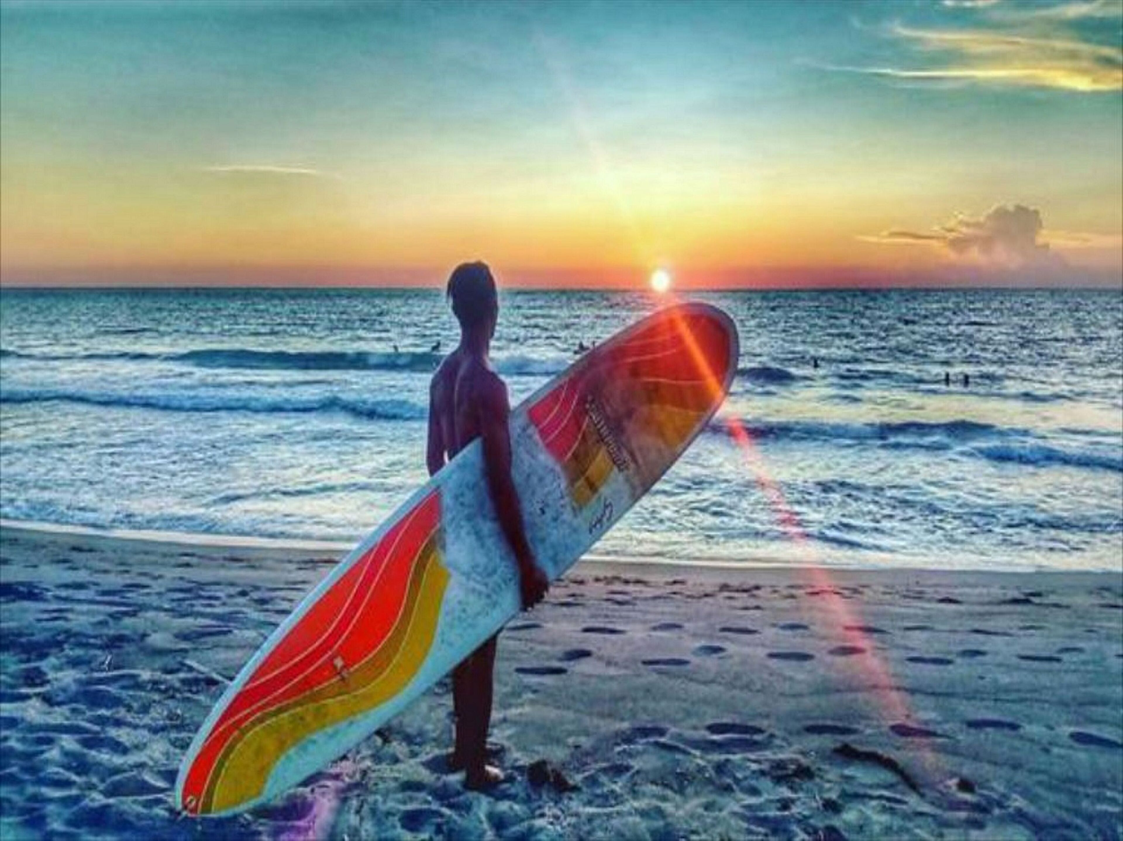 beach nearby, sun-loungers, beach massages, beach volleyball