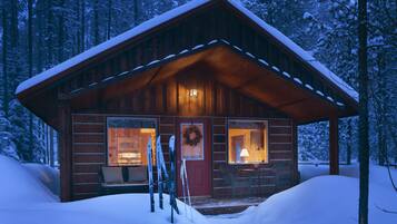 Douche, articles de toilette (gratuits), séchoir à cheveux