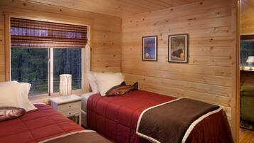 Cabaña, 2 habitaciones, cocina, vista a la montaña | 2 habitaciones, ropa de cama de alta calidad y decoración personalizada