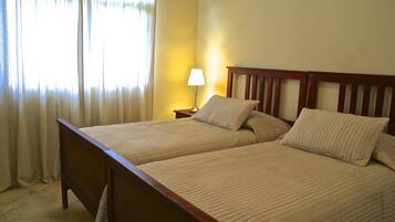 Two Bedroom House | 2 dormitorios, sábanas de algodón egipcio, caja fuerte