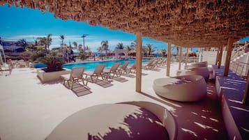 2 piscinas al aire libre