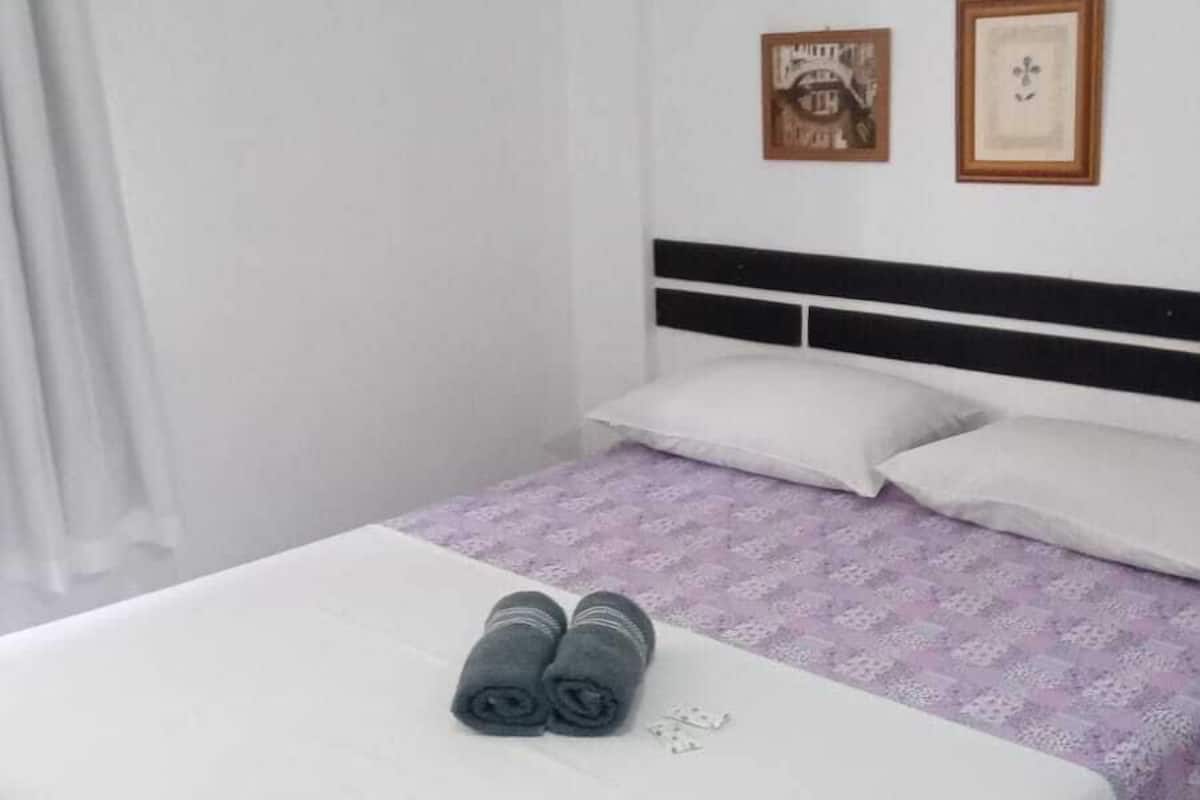 Camera tripla | 1 camera, minibar, tende oscuranti, Wi-Fi gratuito