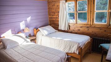 Basic Twin Room | Free WiFi