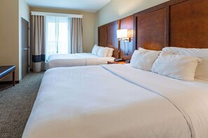 In-room safe, desk, laptop workspace, iron/ironing board - Comfort Suites Denver near Anschutz Medical Campus (Aurora)