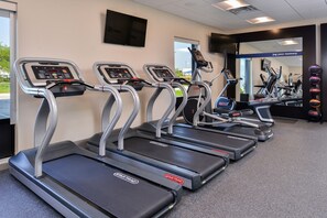 Fitness facility - Hampton Inn Omaha Airport (Carter Lake)