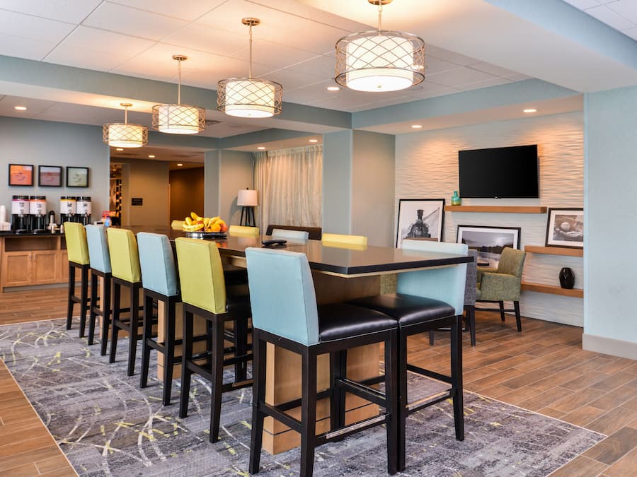 Free daily breakfast