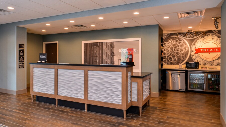 Hampton Inn Omaha Airport