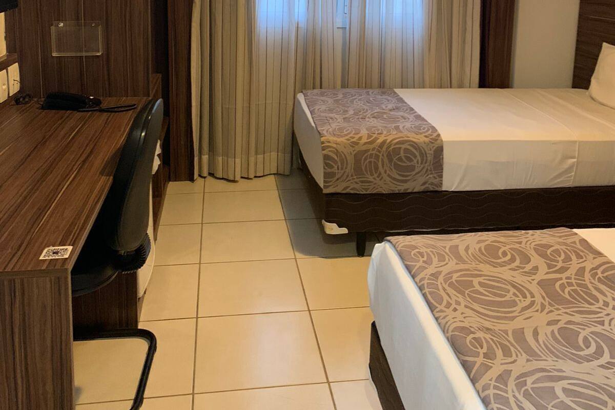 Superior Twin Room, 2 Twin Beds | Minibar, in-room safe, desk, blackout drapes