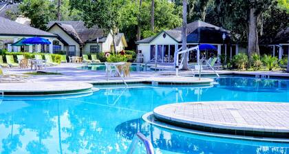 Oak Plantation Resort