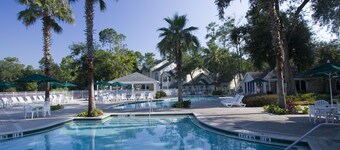 Oak Plantation Resort