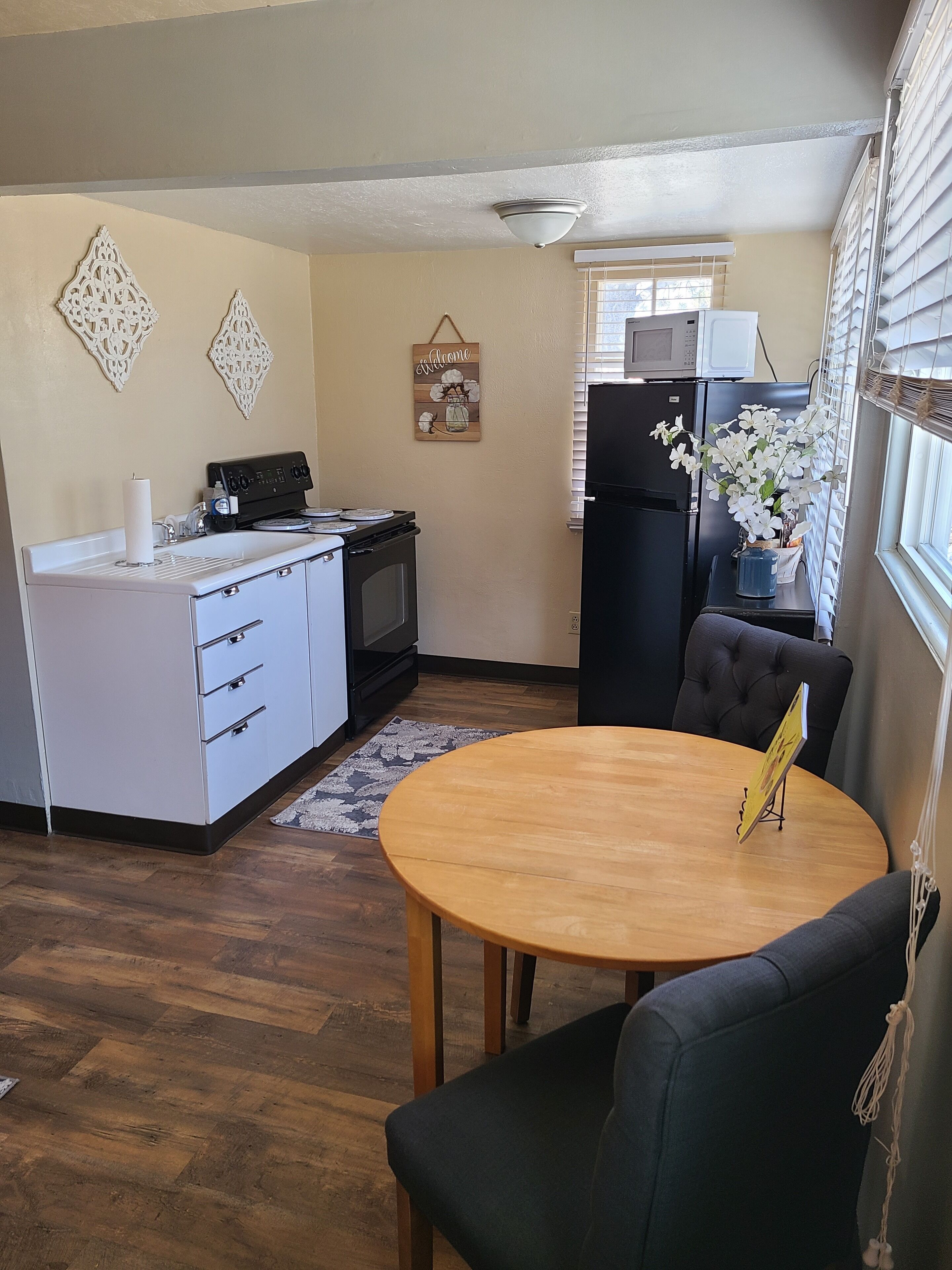 Studio Suite, 1 Bedroom, Non Smoking, Kitchenette | Private kitchen