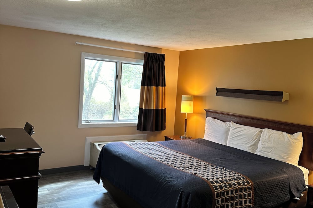 Wickford Motor Inn