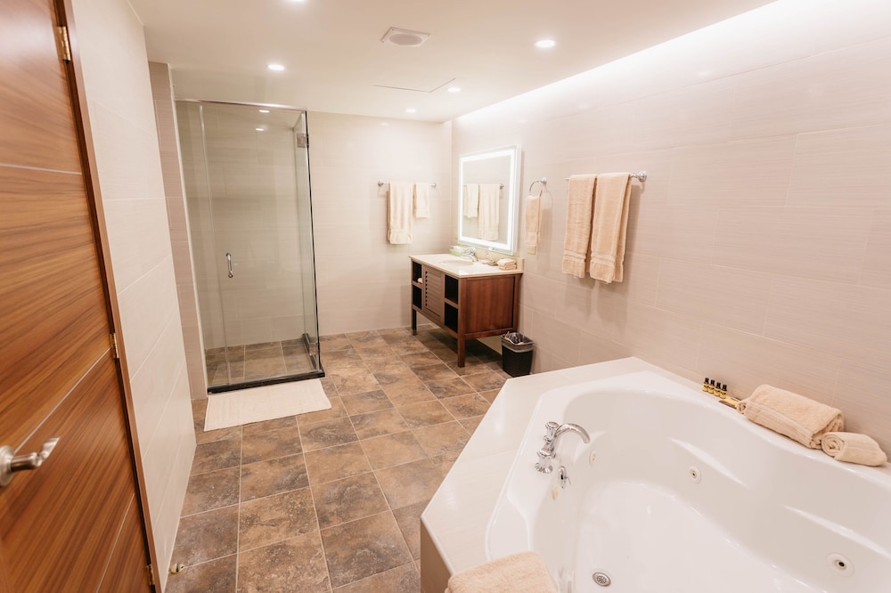 Surfrider Resort Hotel photo 3