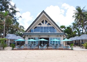 Exterior - Surfrider Resort Hotel (Saipan)