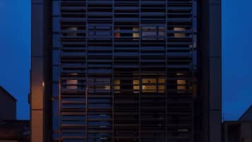 Façade de lâhĂ©bergement - soirĂ©e/nuit