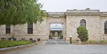 Entrada al alojamiento