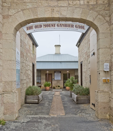 Entrada de la propiedad. The Old Mount Gambier Gaol